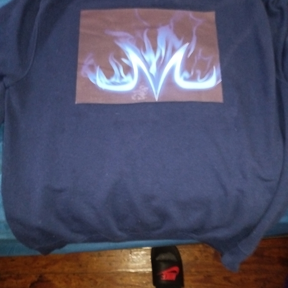 Clothing - Picture 7 of 14